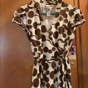 Jessica Howard Woman’s polka dotted dress